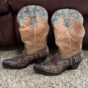 Women’s Cowboy boats sterling River size 7